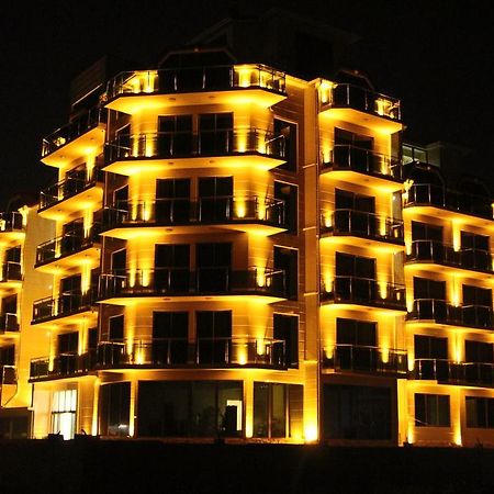 Legacy Hotel バトゥーミ エクステリア 写真